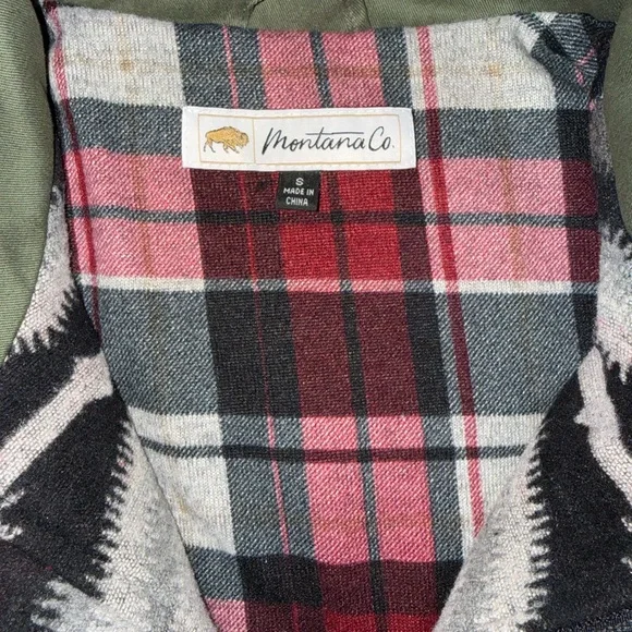 Southwestern Pattern Zip Front Vest in Olive and Black - Picture 2 of 3